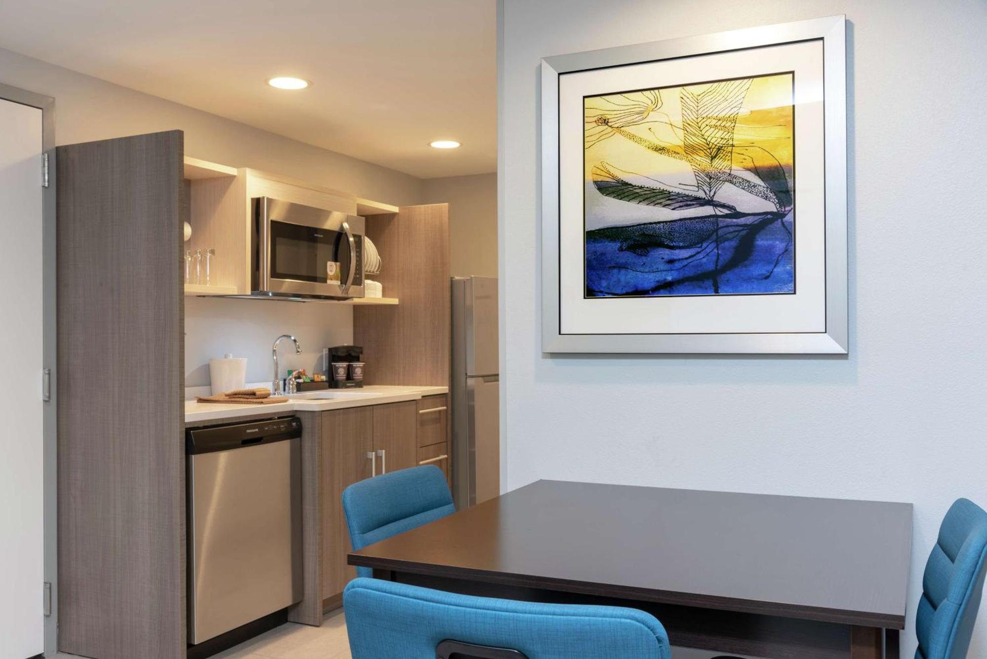 Home2 Suites By Hilton Indianapolis Airport Exterior foto